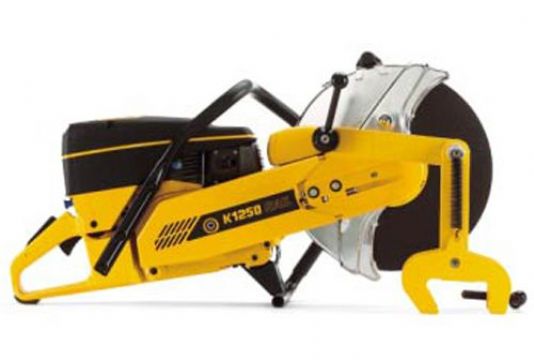 點擊查看詳細信息<br>標題：K1250內(nèi)燃鋼軌鋸軌機 閱讀次數(shù)：2656