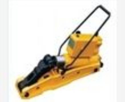 點擊查看詳細信息<br>標題：YQB-245型液壓起拔道機 閱讀次數：2138