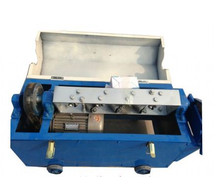 點擊查看詳細信息<br>標題：3-12型鋼筋調(diào)直切斷機 閱讀次數(shù)：1838